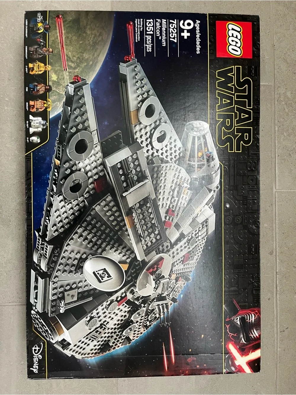 NEW LEGO Star Wars Millennium Falcon #75257